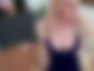 mirelasilver's Live Sex Cam Show