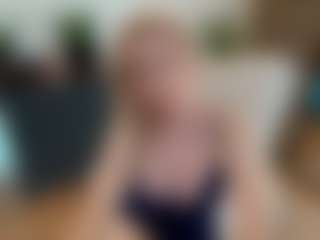 mirelasilver's Live Sex Cam Show