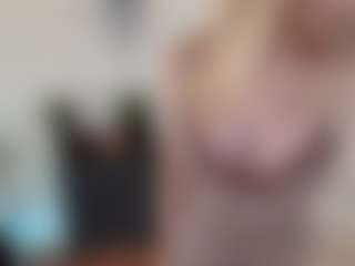 mirelasilver's Live Sex Cam Show