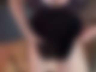 mirelasilver's Live Sex Cam Show
