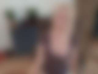 mirelasilver's Live Sex Cam Show