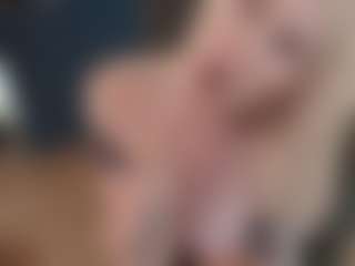 mirelasilver's Live Sex Cam Show