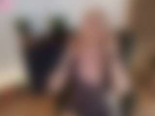 mirelasilver's Live Sex Cam Show