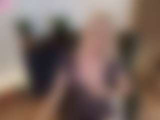 mirelasilver's Live Sex Cam Show