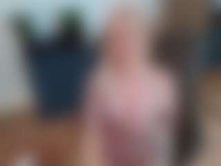 mirelasilver's Live Sex Cam Show