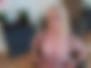 mirelasilver's Live Sex Cam Show