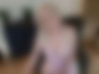 mirelasilver's Live Sex Cam Show