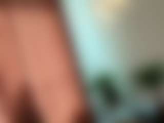 mirelasilver's Live Sex Cam Show
