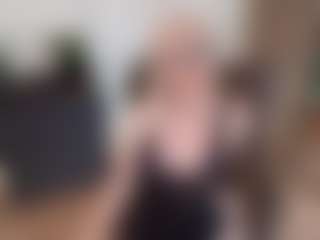 mirelasilver's Live Sex Cam Show