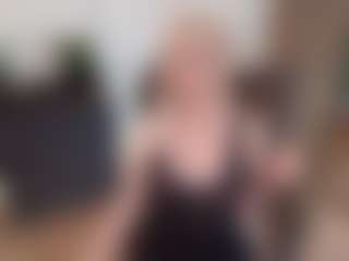 mirelasilver's Live Sex Cam Show