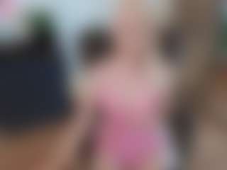 mirelasilver's Live Sex Cam Show