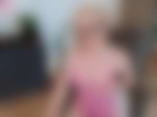 mirelasilver's Live Sex Cam Show
