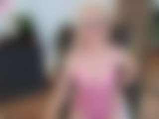 mirelasilver's Live Sex Cam Show