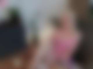 mirelasilver MILF webcam performer live streaming