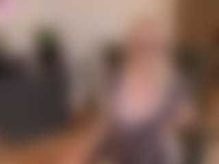 Live cam show with mirelasilver - Dildo Or Vibrator Granny on Camsoda