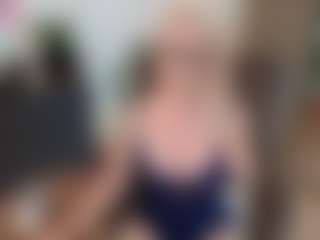 mirelasilver's Live Sex Cam Show