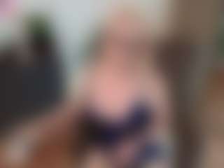 mirelasilver's Live Sex Cam Show