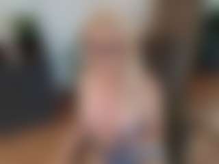 mirelasilver's Live Sex Cam Show