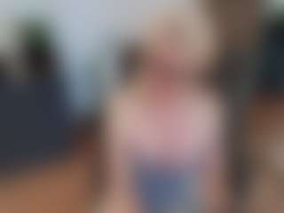 mirelasilver's Live Sex Cam Show