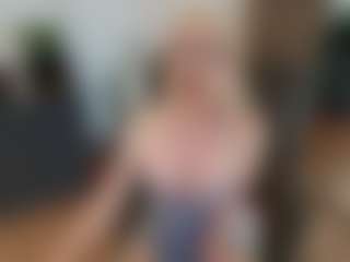 mirelasilver's Live Sex Cam Show