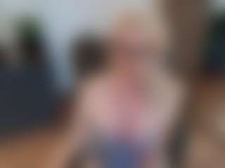 mirelasilver's Live Sex Cam Show