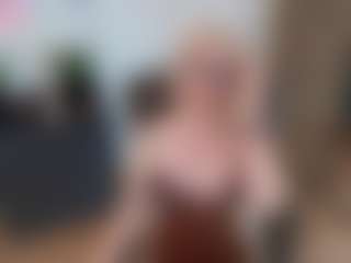 mirelasilver's Live Sex Cam Show