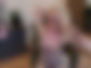 mirelasilver's Live Sex Cam Show