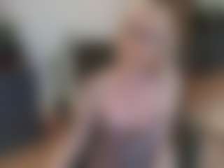 Live cam show with mirelasilver - Blonde Hair MILF on Camsoda