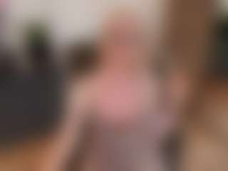 mirelasilver's Live Sex Cam Show
