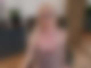 mirelasilver's Live Sex Cam Show