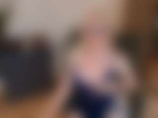 mirelasilver's Live Sex Cam Show