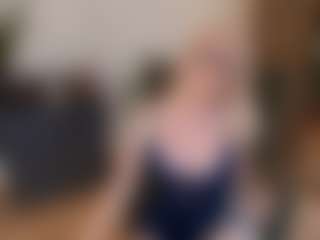 mirelasilver's Live Sex Cam Show