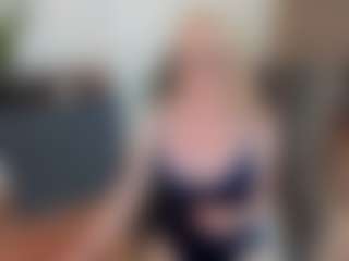 mirelasilver's Live Sex Cam Show