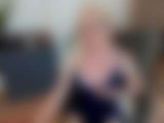 mirelasilver's Live Sex Cam Show