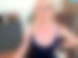 mirelasilver's Live Sex Cam Show