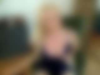mirelasilver's Live Sex Cam Show