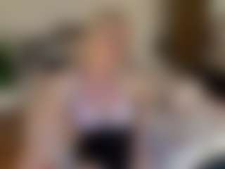 mirelasilver's Live Sex Cam Show