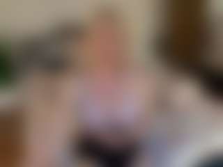 mirelasilver's Live Sex Cam Show