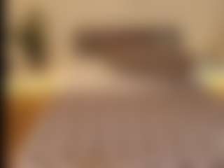 mirelasilver's Live Sex Cam Show