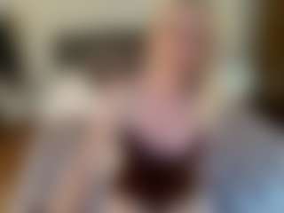 mirelasilver's Live Sex Cam Show