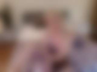 mirelasilver's Live Sex Cam Show