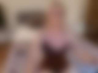 mirelasilver's Live Sex Cam Show