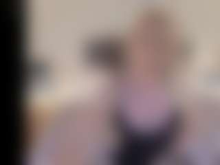 mirelasilver's Live Sex Cam Show