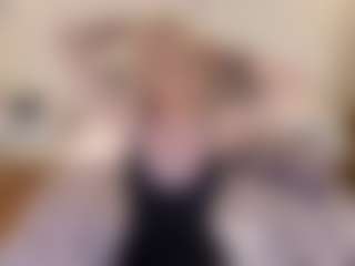 mirelasilver's Live Sex Cam Show