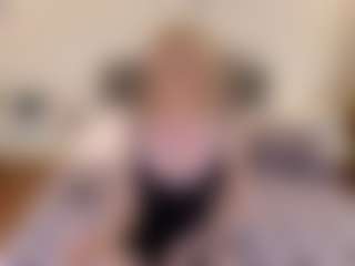 mirelasilver's Live Sex Cam Show