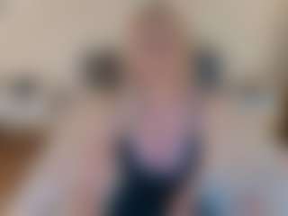 mirelasilver's Live Sex Cam Show