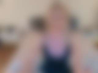 mirelasilver's Live Sex Cam Show