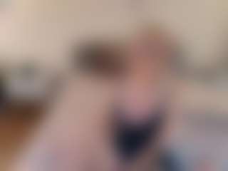 mirelasilver's Live Sex Cam Show