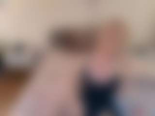 mirelasilver's Live Sex Cam Show