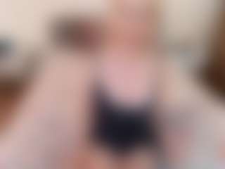 mirelasilver's Live Sex Cam Show